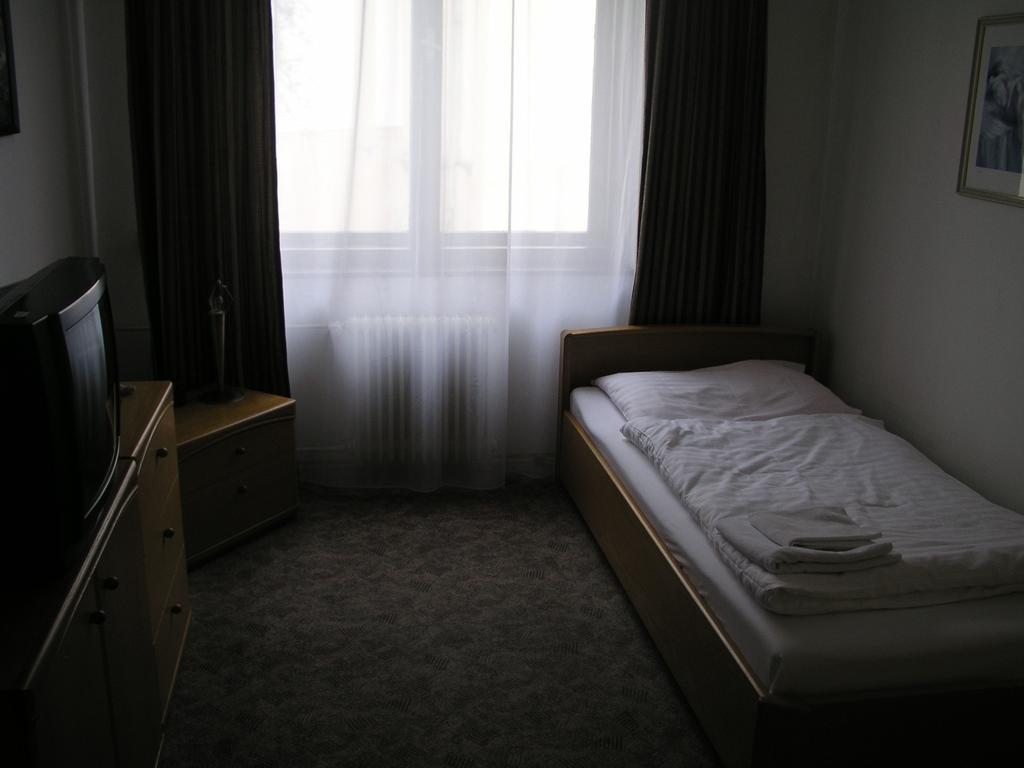 Banská Štiavnica Hotel & Penzion Grand Matej חדר תמונה
