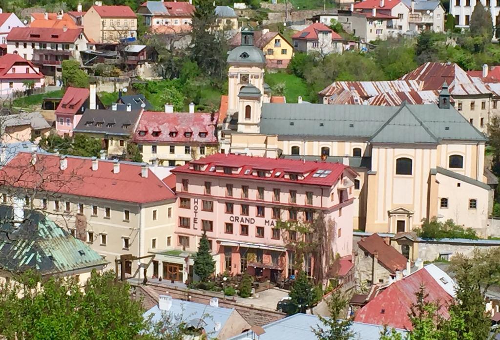 Banská Štiavnica Hotel & Penzion Grand Matej מראה חיצוני תמונה