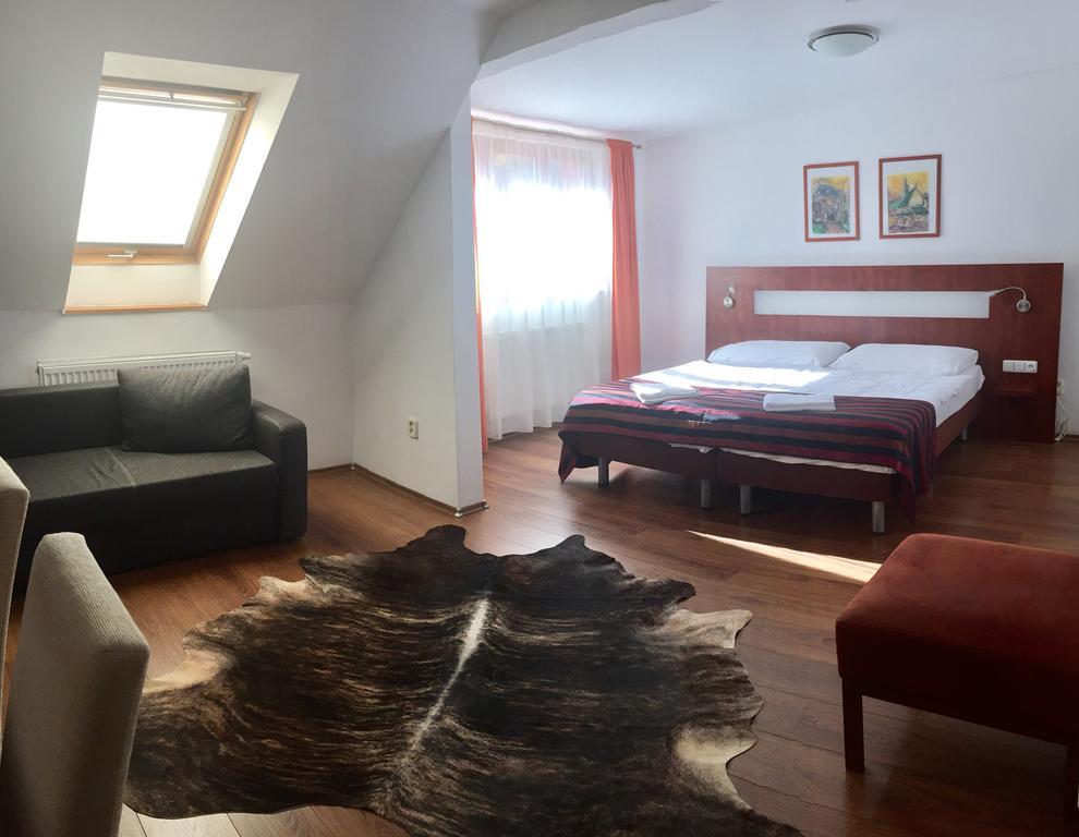 Banská Štiavnica Hotel & Penzion Grand Matej מראה חיצוני תמונה